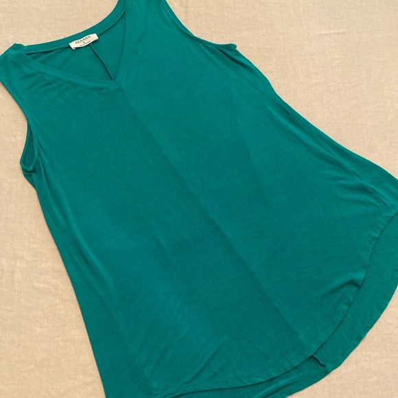 Zenana | women’s large green | tunic tank - Picture 1 of 2